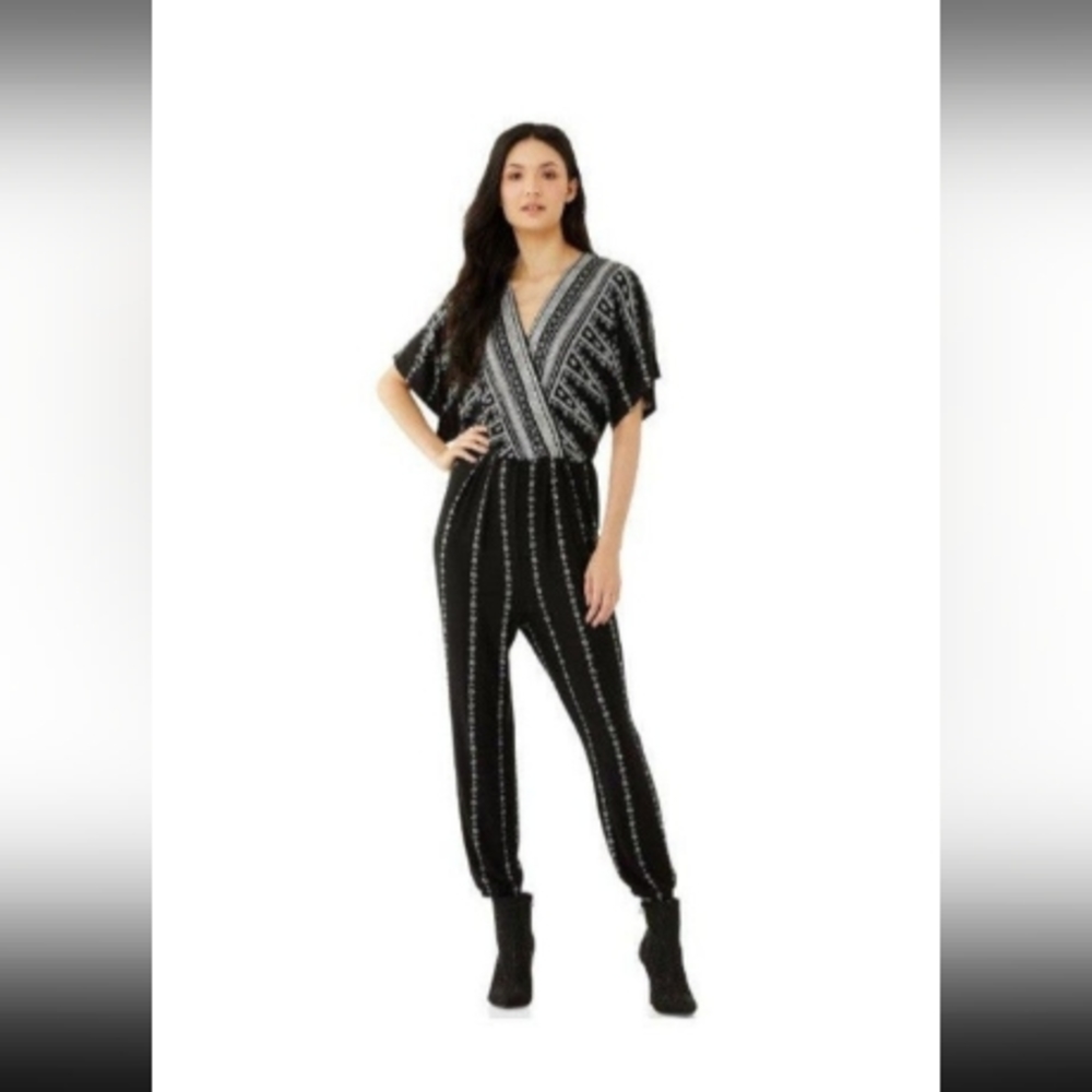 Scoop Jumpsuit size L NWT